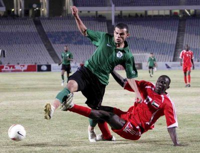 وليد المهذب صانع الهدف الأول 