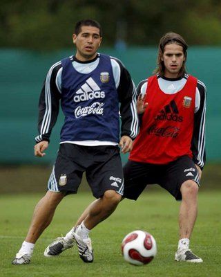 الأرجنتيني خوان رومان ريكيلمي