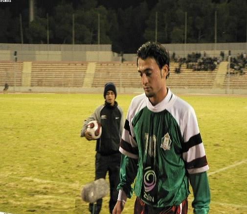 صاحب هدف الفوز الثمين مهاجم الوحدات عيسي السباح وبعدسة كووورة