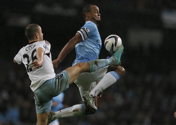 2014-01-08t215444z_476935823_gm1ea190gaf01_rtrmadp_3_soccer-england-cup_reuters