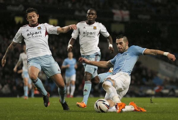 2014-01-08t201833z_1566512223_gm1ea190bwc01_rtrmadp_3_soccer-england-cup_reuters