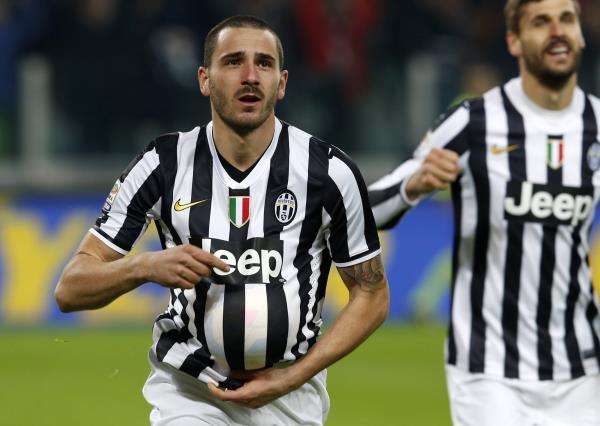 2014-01-05t210153z_249914894_gm1ea160du101_rtrmadp_3_soccer-italy_reuters