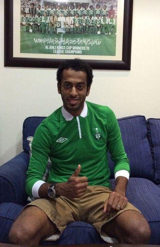 المطيري بقميص الاهلي