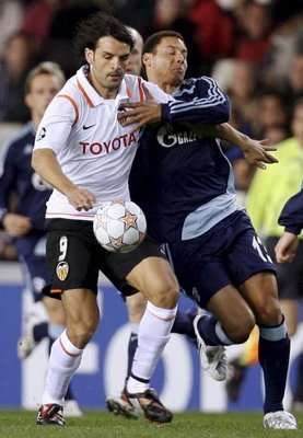 من لقاء فلنسية وشالكه في دوري الأبطال