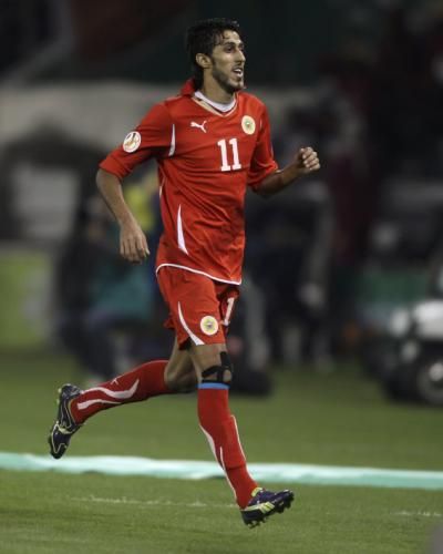 مهاجم منتخب البحرين اسماعيل عبداللطيف