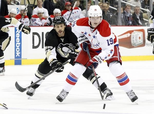 2014-01-16t040454z_793993809_nocid_rtrmadp_3_nhl-washington-capitals-at-pittsburgh-penguins_reuters
