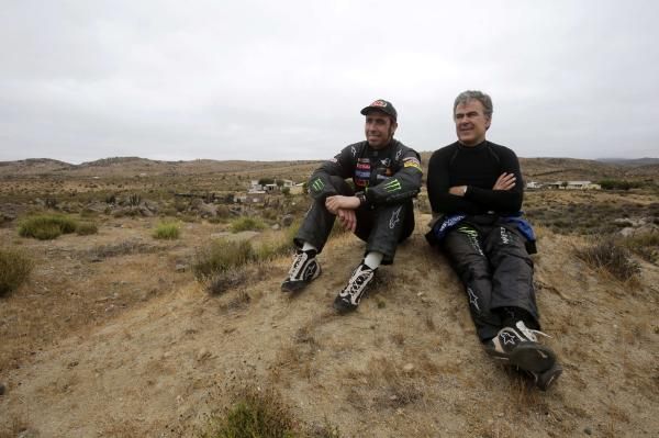 2013-01-19t222520z_89624848_gm1e91k0hsq01_rtrmadp_3_rallying-dakar_reuters