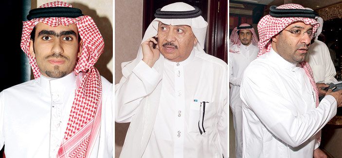 البلوي وكعكي يتوسطهم خالد المرزوقي رئيس هيئة اعضاء الشرف 
