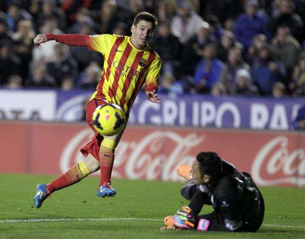 2014-01-19t193618z_1087111417_gm1ea1k09v301_rtrmadp_3_soccer-spain_reuters
