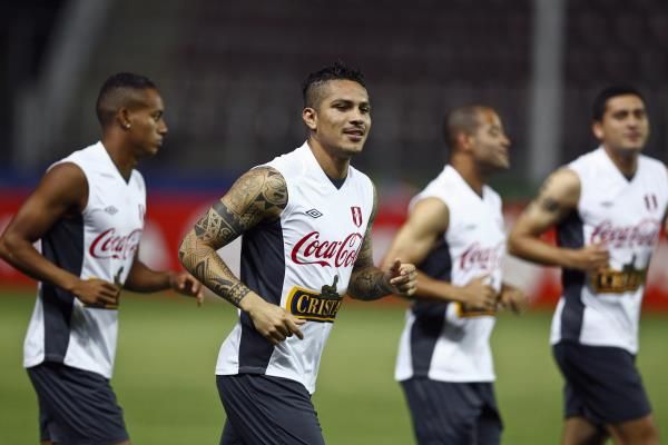 2013-09-10t002427z_1842930674_gm1e99a0n5m01_rtrmadp_3_soccer-world_reuters