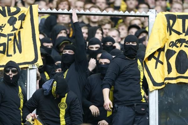 2013-10-26t134753z_383312770_bm2e9aq17ii01_rtrmadp_3_soccer-germany_reuters