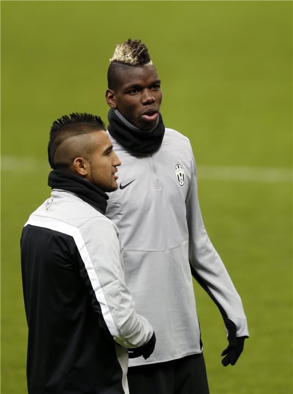 ثنائي اليوفانتس على رادر مانشستر يونايتد