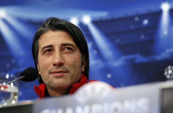 2013-12-10t171932z_114326163_gm1e9cb03kp01_rtrmadp_3_soccer-champions_reuters