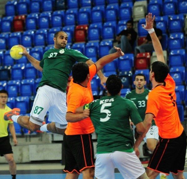  هجمة سعودية على المرمى الاوزبكي