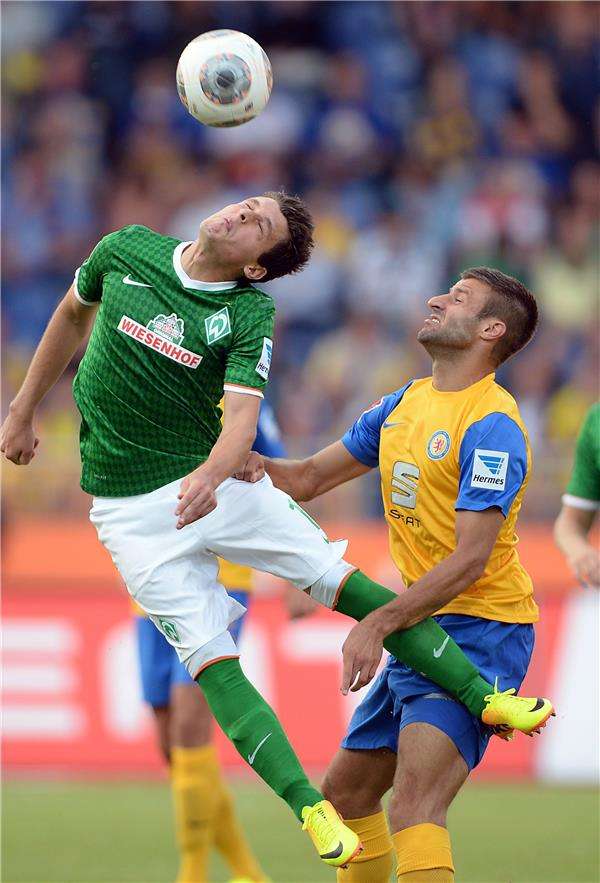 من مباراة سابقة بين الفريقين