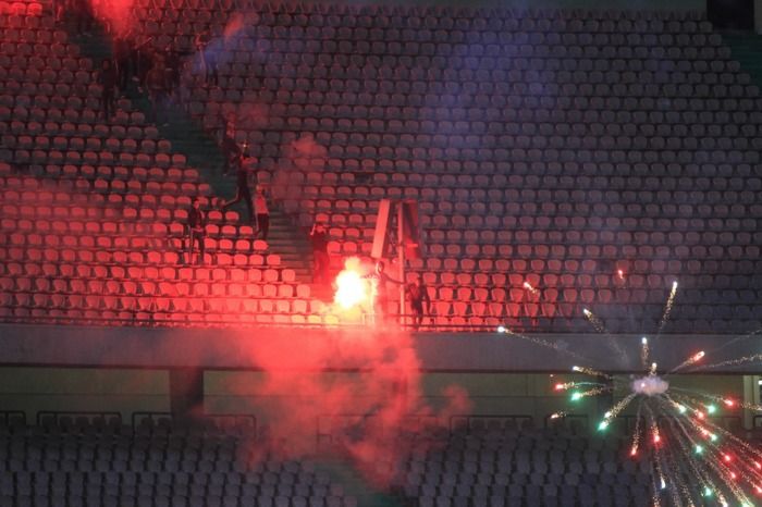 اقتحام الجماهير لمباراة الزمالك وحرس الحدود