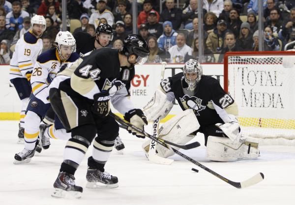 2014-01-28t040702z_281951280_nocid_rtrmadp_3_nhl-buffalo-sabres-at-pittsburgh-penguins_reuters