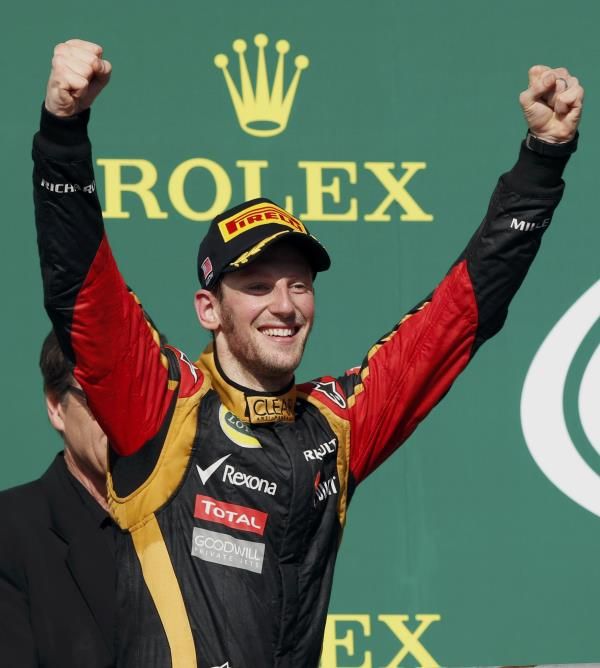 2013-11-17t214142z_466643139_tb3e9bh1o984j_rtrmadp_3_motor-racing-prix_reuters