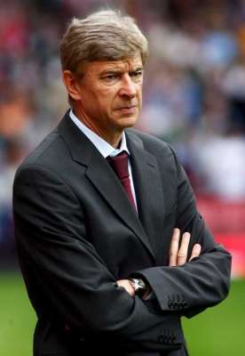 الـفـرنـسـي آرسـيـــن فـيـنـغـــــر