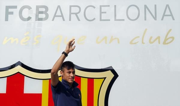 2014-01-22t144003z_1682743866_gm1ea1m1qvr01_rtrmadp_3_soccer-spain-barcelona-neymar_reuters