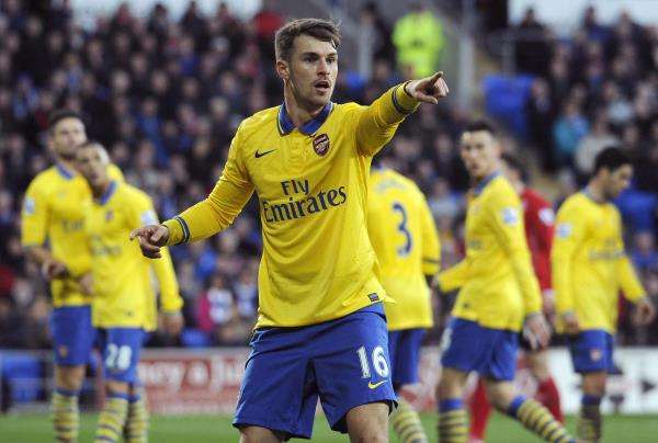 2013-11-30t160047z_59542717_gm1e9bu1ulj01_rtrmadp_3_soccer-england_reuters