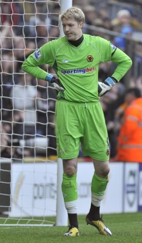 2012-03-18t153519z_01_tob517_rtridsp_3_soccer-england_reuters