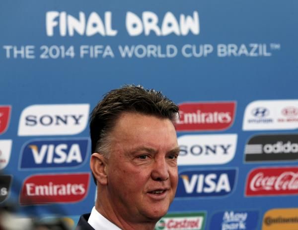 2013-12-06t145212z_1193560162_tb3e9c615ap1n_rtrmadp_3_soccer-world-draw_reuters