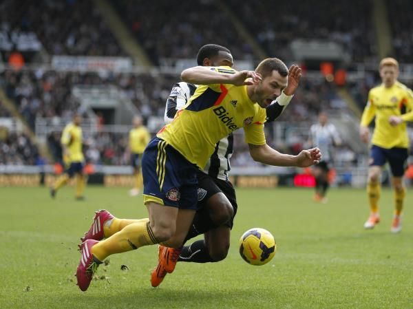 2014-02-01t145513z_905333457_gm1ea211rk001_rtrmadp_3_soccer-england_reuters