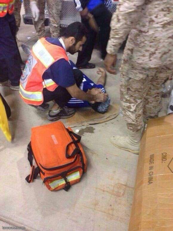 الصورة المزعومة لوفاة أحد المشجعين 