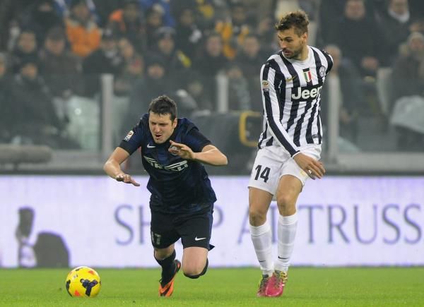 2014-02-02t203255z_1159344829_gm1ea230cj101_rtrmadp_3_soccer-italy_reuters