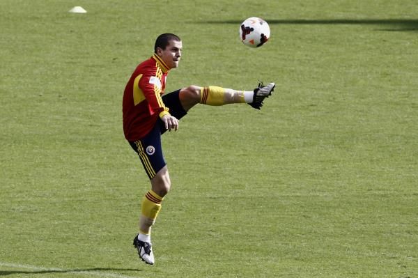 2013-11-14t111323z_958837462_gm1e9be1hb301_rtrmadp_3_soccer-world_reuters