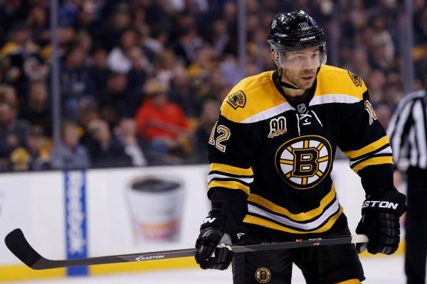2014-02-05t032229z_1762388420_nocid_rtrmadp_3_nhl-vancouver-canucks-at-boston-bruins_reuters