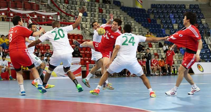 لقطات من المباراة ... تصوير - زكي الشيخ