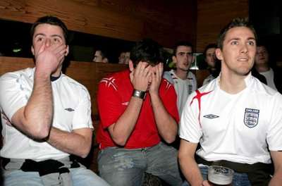 حسره جماهير انجليزية لعدم الوصول لنهائيات يورو 2008