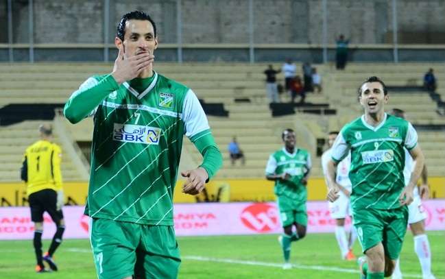 فهد الرشيدي يحتفل بهدفه