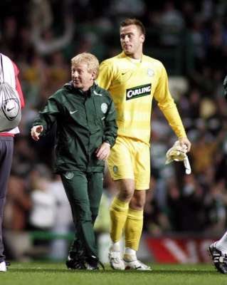 الحارس الدولي البولندي آرتر بوروتش 