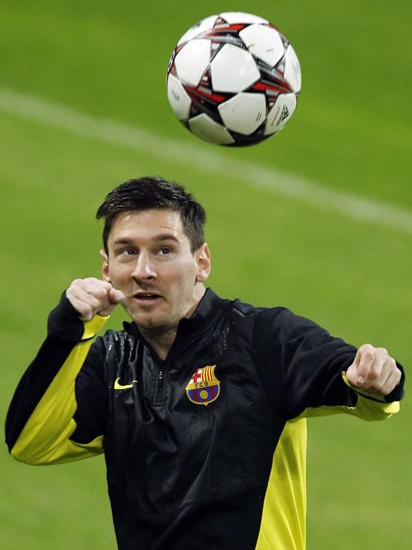 2013-10-21t180139z_1123598159_gm1e9am05jw01_rtrmadp_3_soccer-champions_reuters