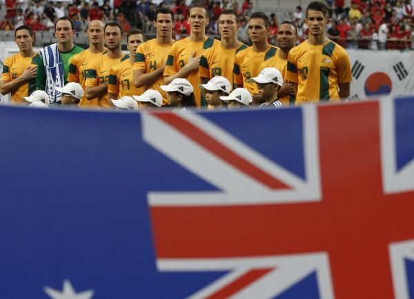 2013-07-20t124004z_1575234605_gm1e97k1lbx01_rtrmadp_3_soccer-korea_reuters