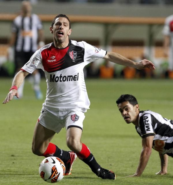 2013-07-11t030228z_1335840594_gm1e97b0um501_rtrmadp_3_soccer-libertadores_reuters