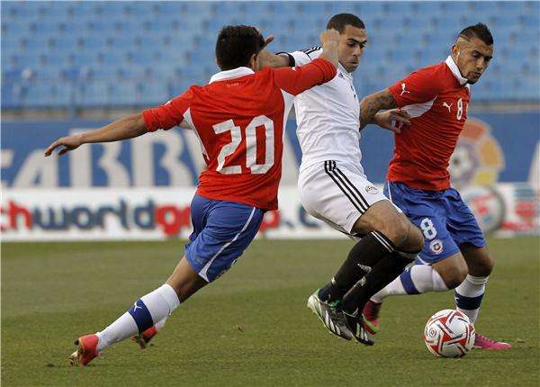 احمد فتحي لاعب الأهلي