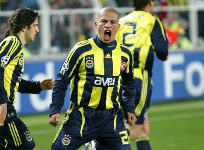 البرازيلي أليكس قاد فنربخشة الى دور الستة عشر في البطولة