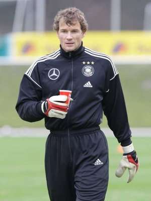 حارس مرمى آرسنال الانجليزي ينز ليمان