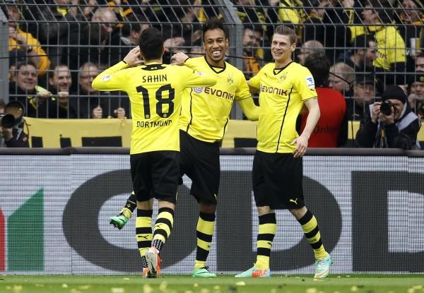 2014-02-15t153922z_561646502_gm1ea2f1thj01_rtrmadp_3_soccer-germany_reuters