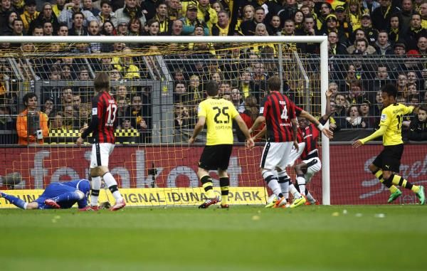 2014-02-15t150225z_1409988898_gm1ea2f1rv601_rtrmadp_3_soccer-germany_reuters