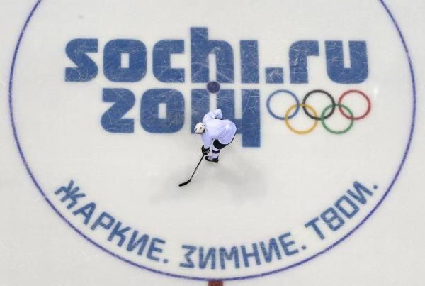 2014-02-10t183330z_625952335_lr2ea2a1fjjrx_rtrmadp_3_olympics-icehockey_reuters