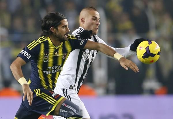 2013-11-30t194434z_931187335_gm1e9c109p001_rtrmadp_3_soccer_reuters