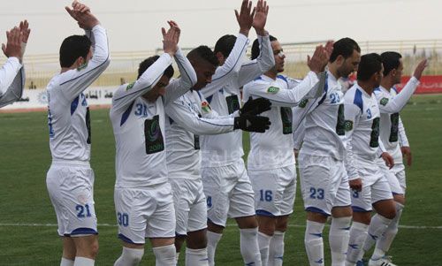 فريق ذات راس يلعب بدون جمهور على أرضه 