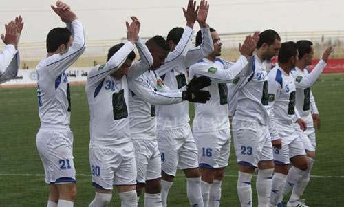 فريق ذات راس يلعب بدون جمهور على أرضه 