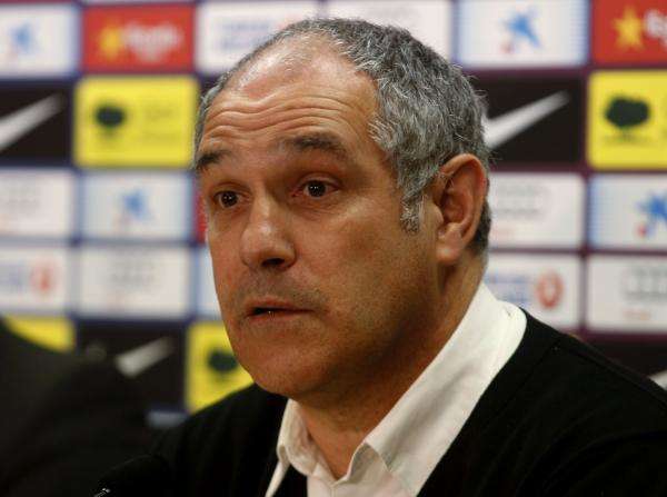 2012-12-19t195817z_1251689215_gm1e8ck0ayr01_rtrmadp_3_soccer-spain-vilanova_reuters