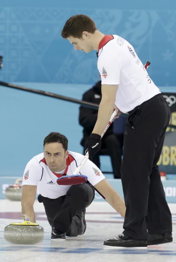 2014-02-18t081228z_184002686_lr2ea2i0msipu_rtrmadp_3_olympics-curling_reuters
